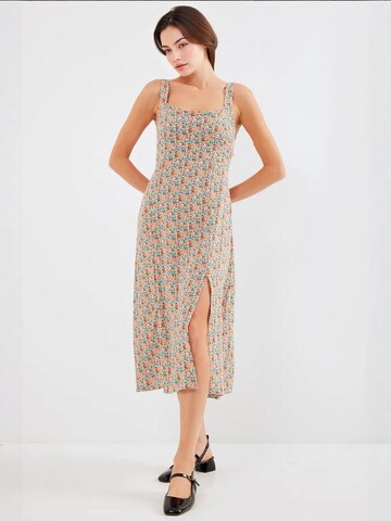 Robe Bigdart en orange