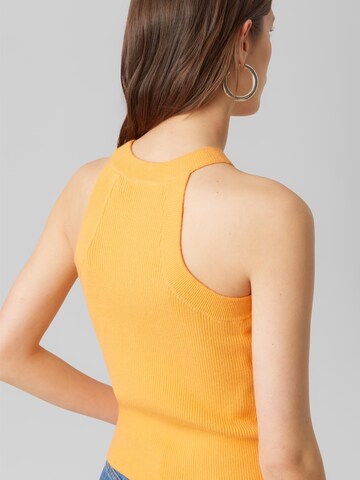 VERO MODA Knitted top 'Gold' in Orange