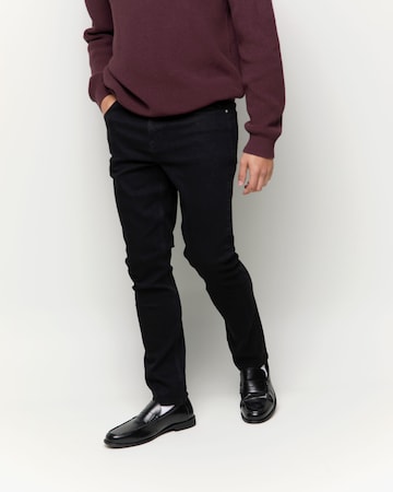 BALMOHKSlimfit Traperice 'IZAN' - crna boja