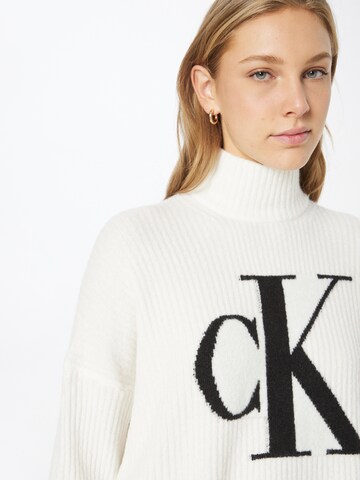 Calvin Klein Jeans - Jersey talla grande en beige