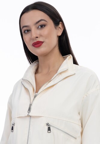 faina Between-season jacket in Beige