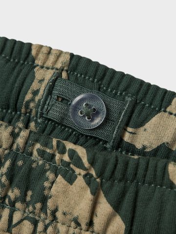 regular Pantaloni di NAME IT in verde