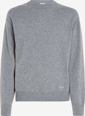 Pull-over Calvin Klein en gris : devant