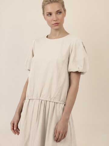 APART Blouse in Beige: front