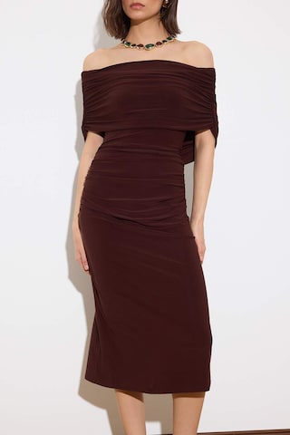 Trendyol Dress in Brown