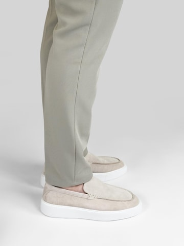 Dutch'D Classic Flats 'Atmos' in Beige: front