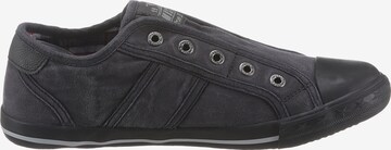 MUSTANG Спортни обувки Slip On в сиво