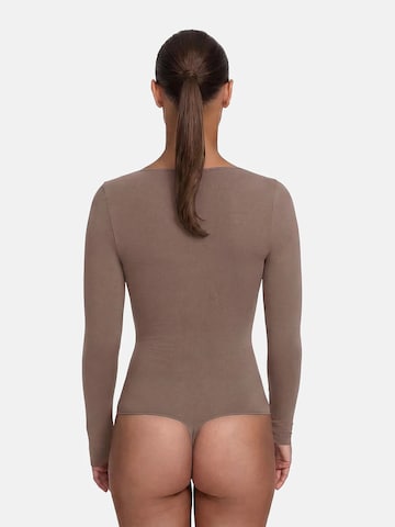 Body modellante 'Bodysuit Sculpting Shapewear Longsleeve mit String' di cfab (formerly creamy fabrics) in marrone