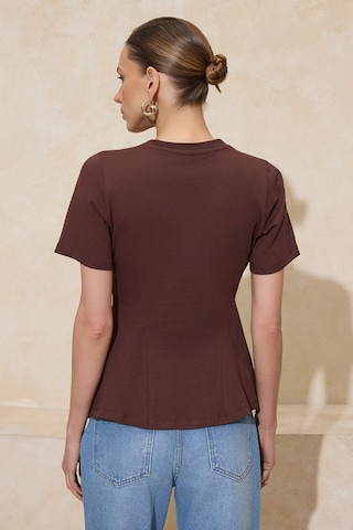 Tricou de la Trendyol pe maro