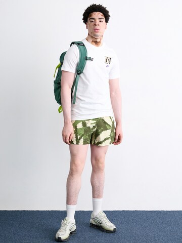 Nike Sportswear Тениска 'CLUB' в бяло