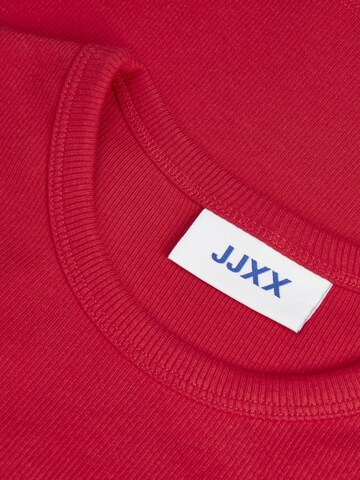 Tricou 'JXFELINE' de la JJXX pe roșu