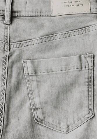 STREET ONE Slim fit Jeans 'Bermuda' in Grey