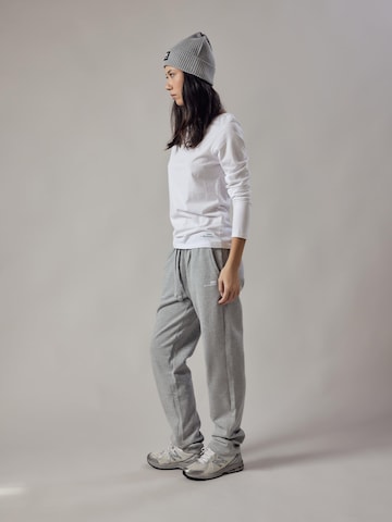 Regular Pantalon 'Felpati Dritti' OWN Off With Nature en gris