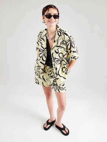 TOPSHOP Blouse in Yellow