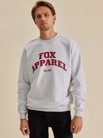 DAN FOX APPAREL Sweatshirt 'Rocco Heavyweight' in Grau: predná strana