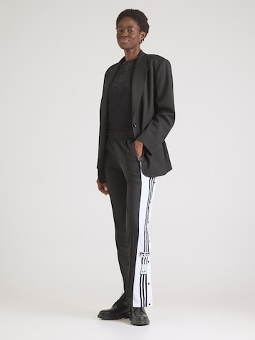 UNITED COLORS OF BENETTON Tričko – černá