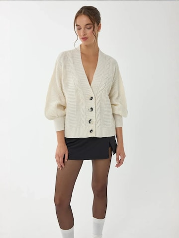 Hiccup Strickjacke in Weiß
