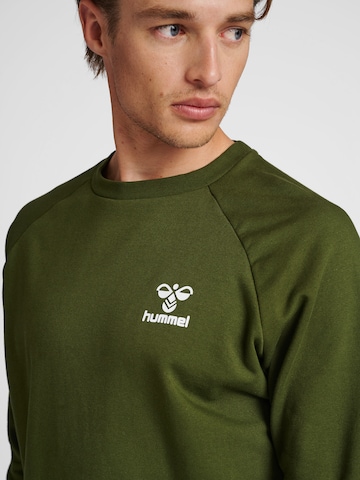 Hummel Athletic Sweatshirt in Green