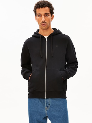 ARMEDANGELS Sweat jacket in Black: front