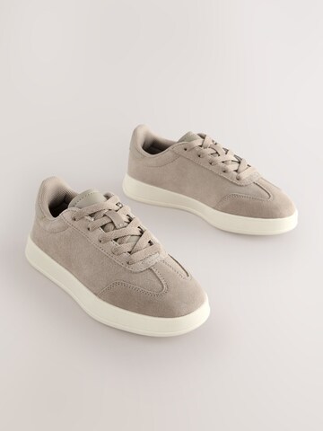 Next Sneaker in Beige
