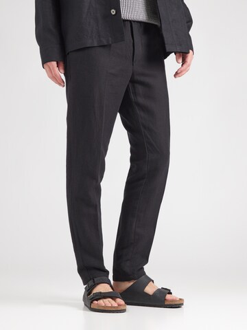Tapered Pantaloni con piega frontale 'SMITHY' di Samsøe Samsøe in nero: frontale