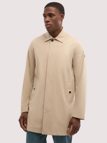Cappotto invernale di Trussardi in beige