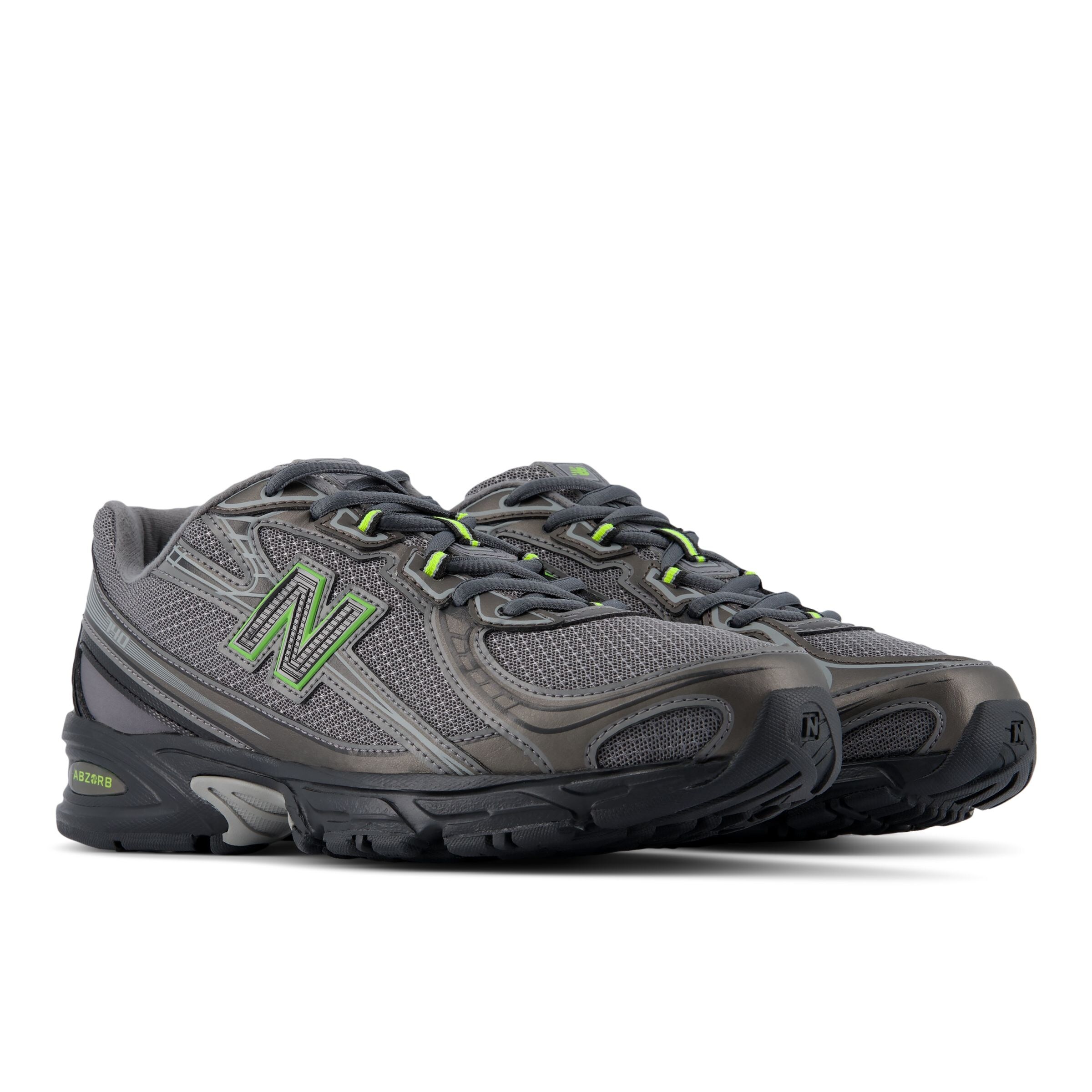 new balance 'Sneaker 740'. in Grau