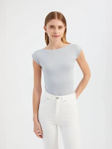 Hiccup Shirt in Grijs: voorkant