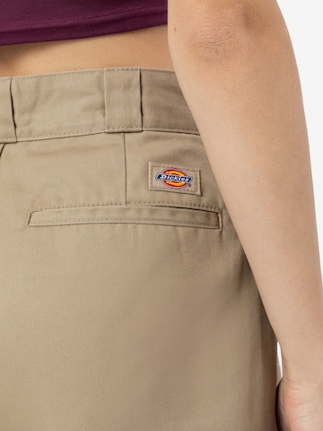 DICKIES - Perna larga Calças com vincos 'GROVE' em bege