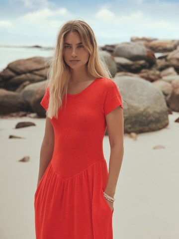 Next Платье в Красный