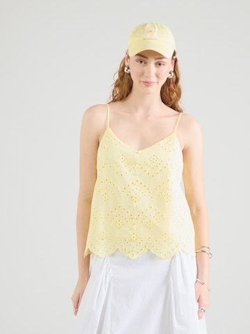 PIECES Top 'PCVILDE' in Yellow: front