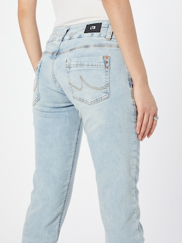 Slimfit Jeans 'Zena' di LTB in blu