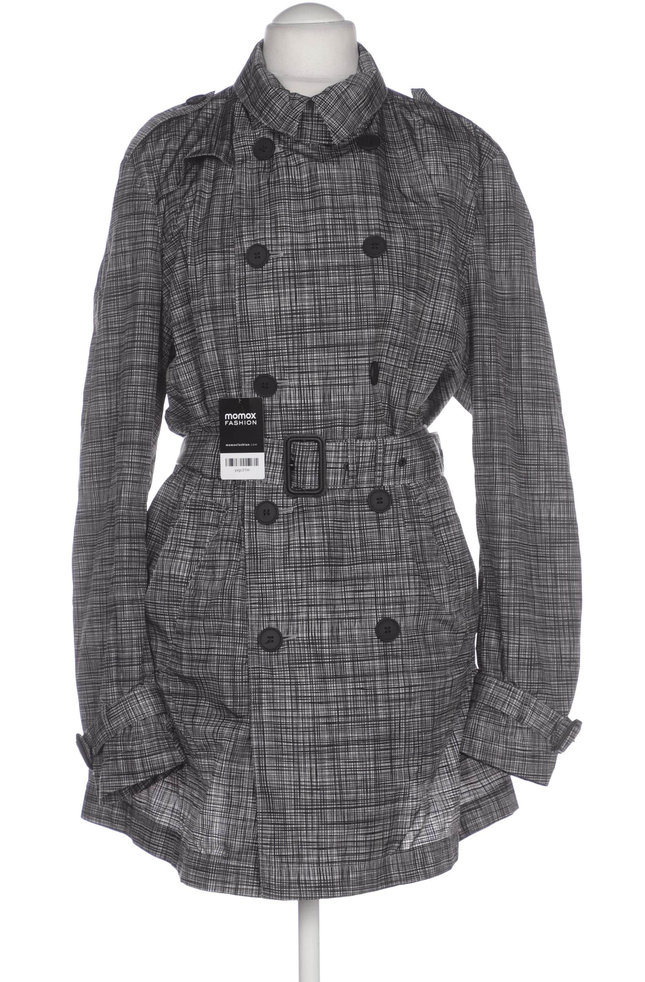 BOSS Black Mantel 7XL in Schwarz: Vorderseite