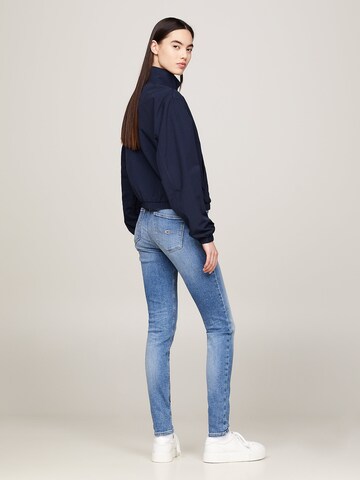 Tommy Jeans Jacke 'Essential' in Blau