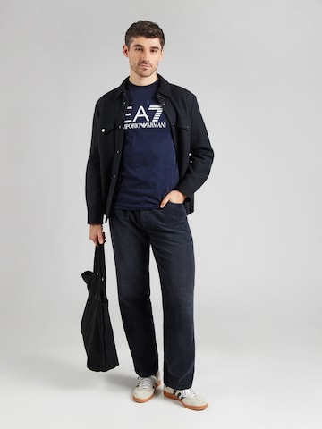 Tricou de la EA7 Emporio Armani pe albastru