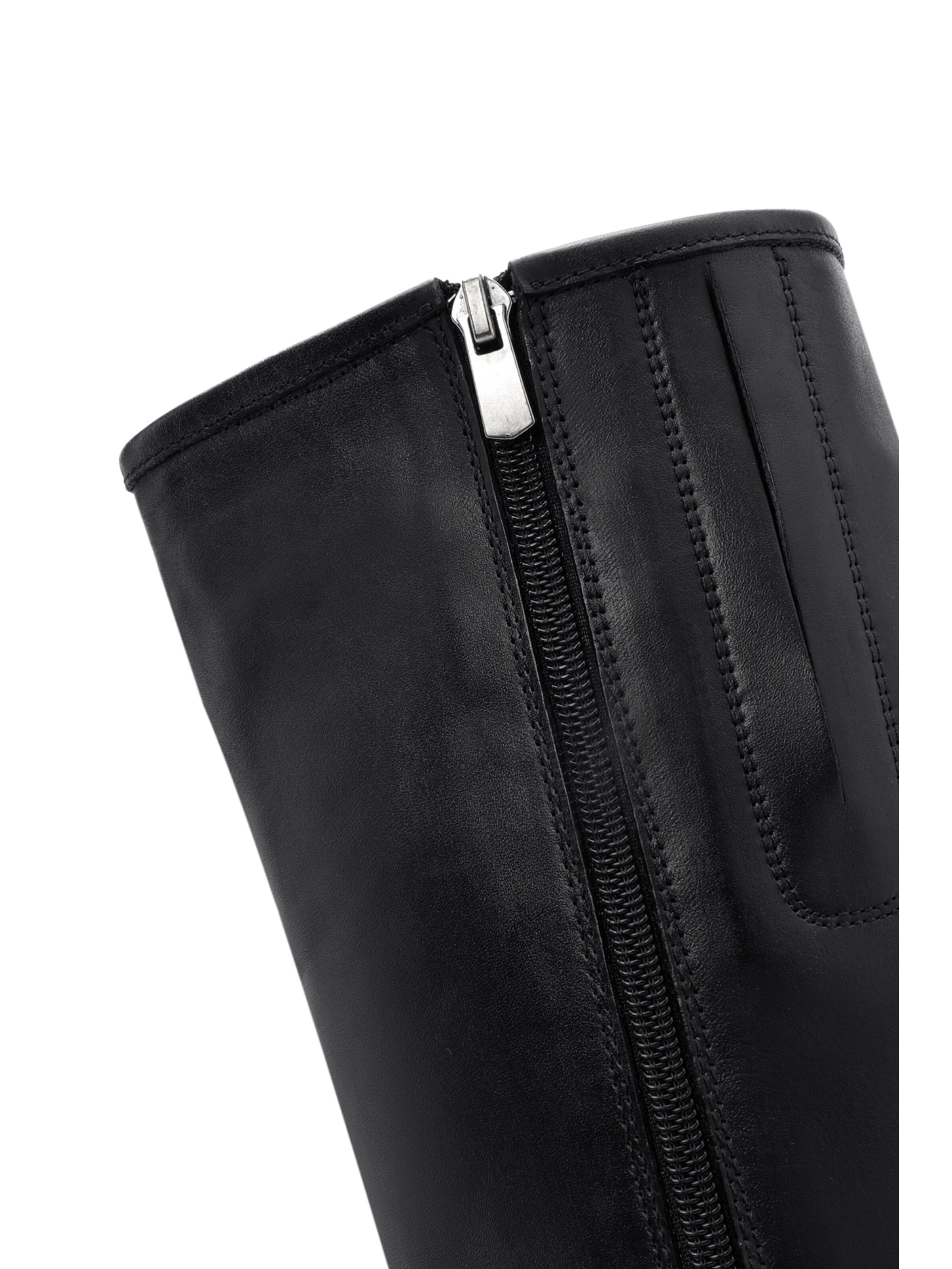 Derimod Boots in Black