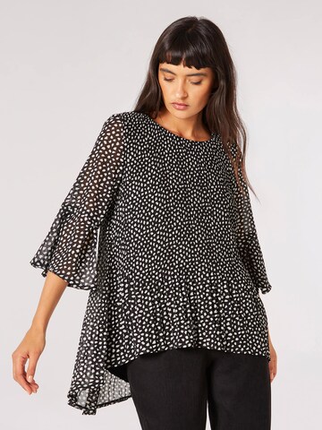 Apricot Blouse in Black: front