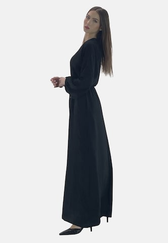 Elara Dress in Black
