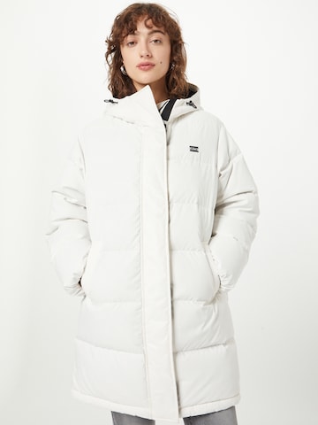 Palton de iarnă 'Larkin Puffer Mid' de la LEVI'S ® pe alb: față