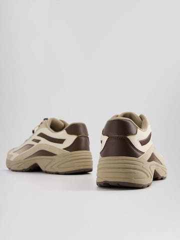 Bershka Platform trainers in Brown