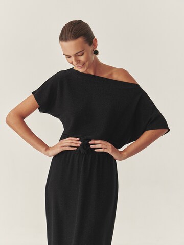 TATUUM Платье в Черный