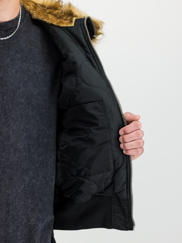 ALPHA INDUSTRIES Jacke '45P' in Schwarz