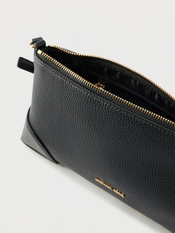 MICHAEL Michael Kors Axelremsväska i svart