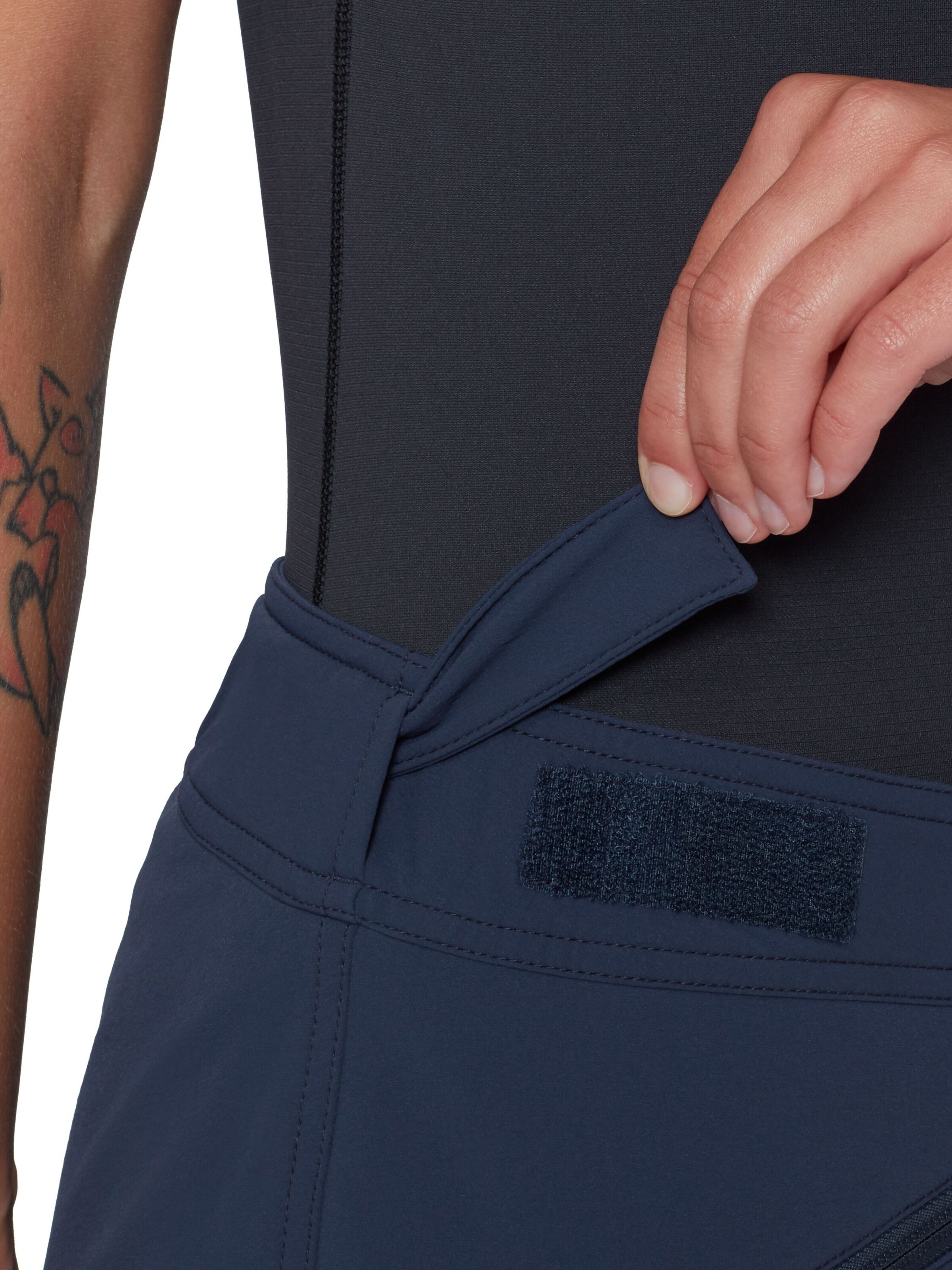MAMMUT Regular Outdoor Pants 'Taiss SO' in Blue