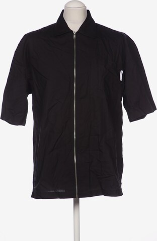 TOPMAN Button Up Shirt in S in Black: front