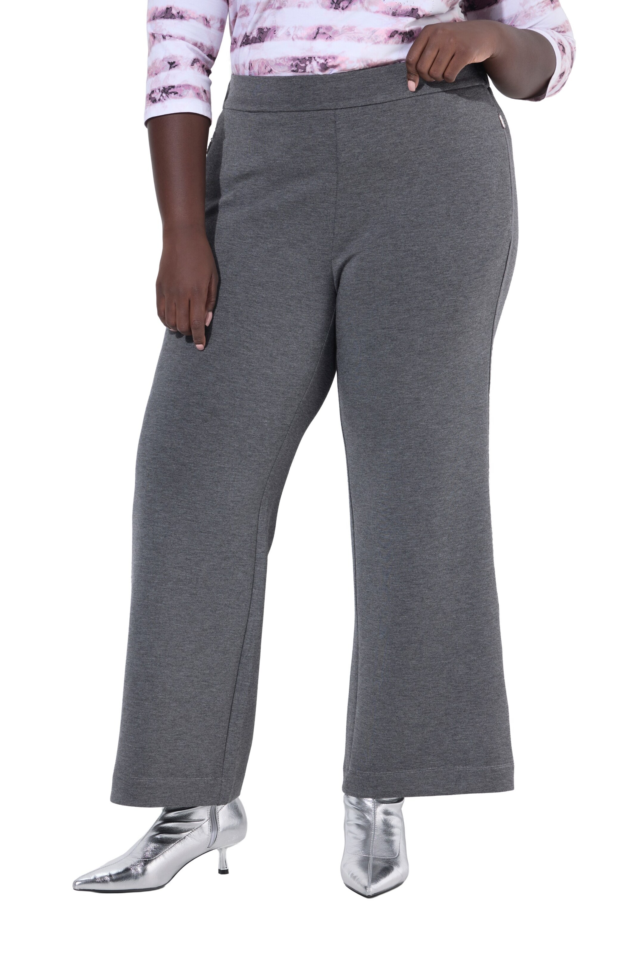 Ulla Popken Flared Sweatsuit in Grey: front
