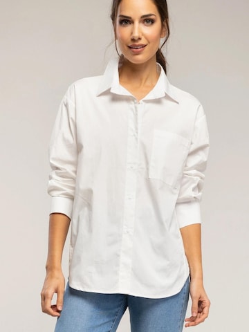 Tantra - Camiseta 'Camisa básica con apertura atras y bolsillo' en blanco