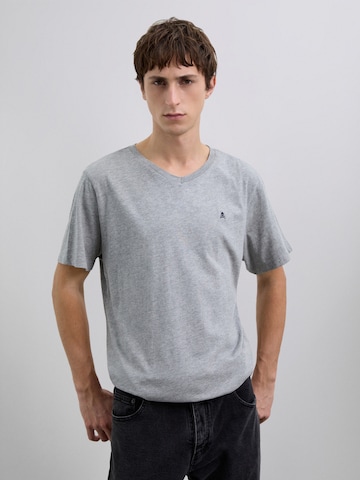 T-Shirt Scalpers en gris : devant