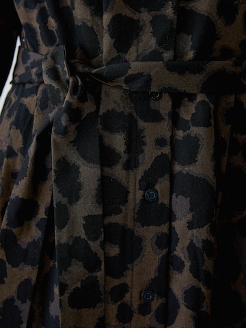 Abito camicia di OUI in marrone