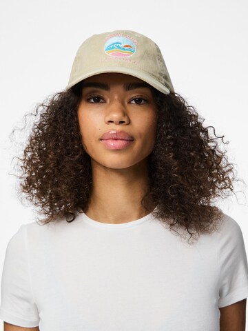 Casquette 'PCLihilda' PIECES en beige